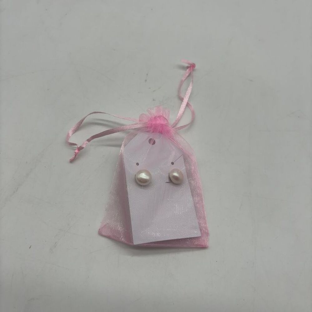Unsigned Pearl Stud Earrings